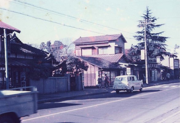 甲州街道南側の町並み 1962頃（1）大門通り付近