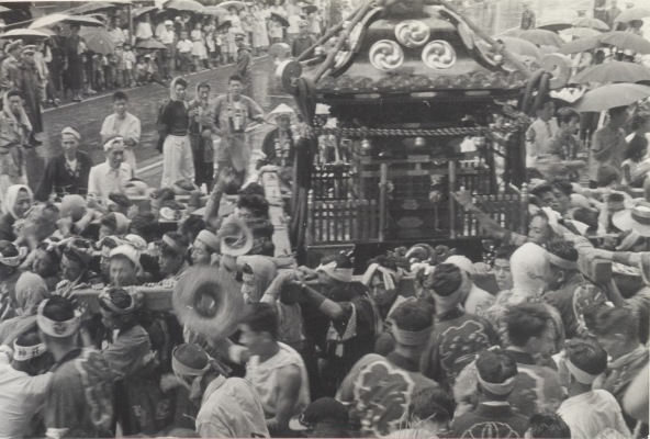 八坂神社の祭り 1955（13）八坂神社境内