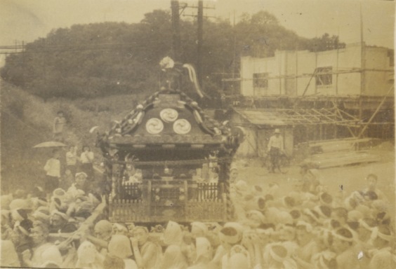 八坂神社の祭り 1930（2）現日野駅西側付近